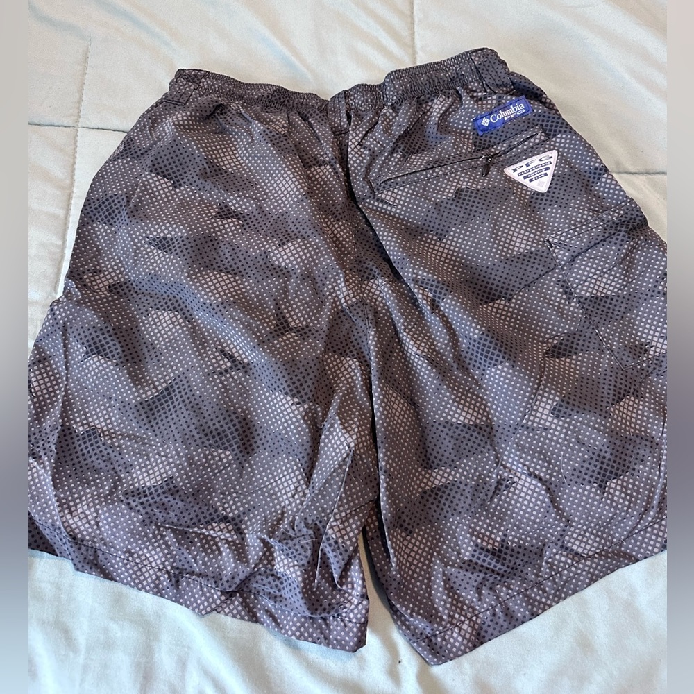 Men’s swim trucks or athletic shorts